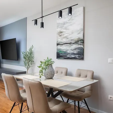 Apartment A&n - Partial Sea View And Free Parking *