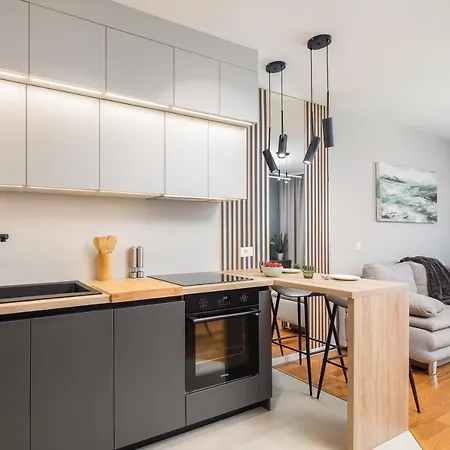 Apartment A&n - Partial Sea View And Free Parking *