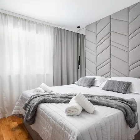 A&n - Partial Sea View And Free Parking Apartment Makarska